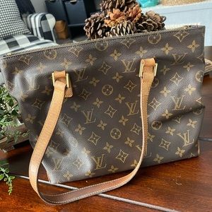 Louis Vuitton (Authentic)